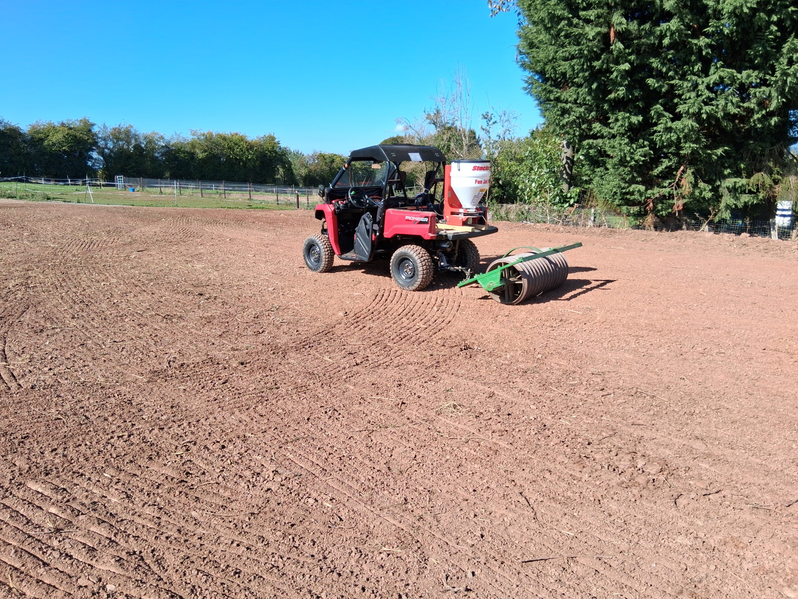 Fram Paddock Wood Farm Paddock services Worcestershire